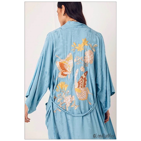 🌟SOLD🌟NWT Spell & The Gypsy Atrium Embroidered Maxi Robe Size M/L - Picture 5 of 7